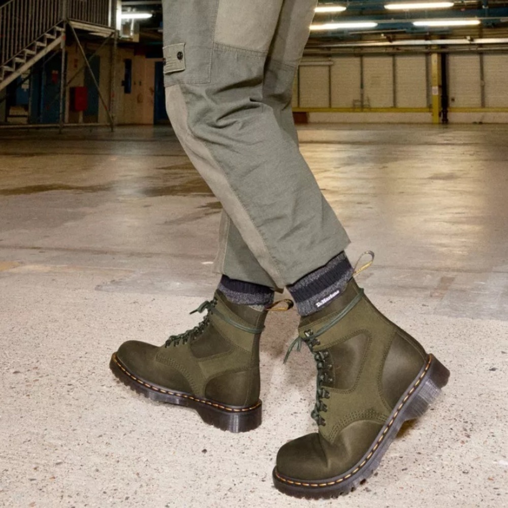 Dr. Martens 1460 Pascal Leather & Suede Lace Up Boots New Size 9 NEW